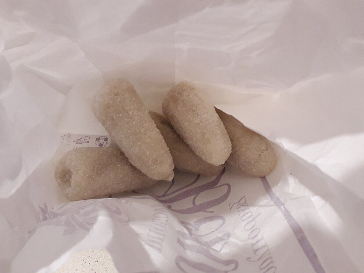 Amygdalota almond sweets, a Cycladic speciality