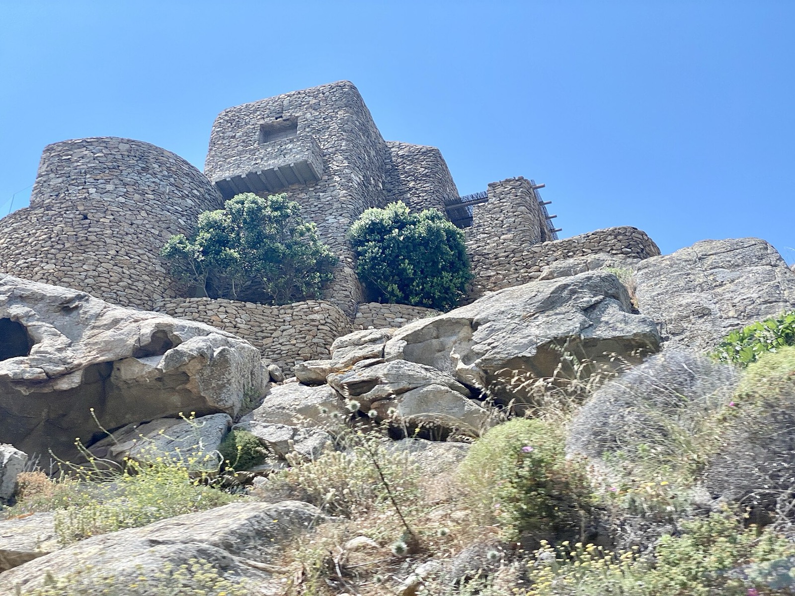 Stone Cycladic villa in the Mykonos countryside